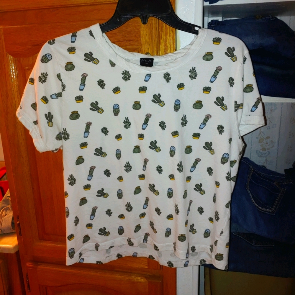 L Crop Top